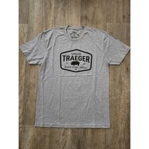 TRAEGER BBQ Grill Pig Logo Graphic T-Shirt Mens Soft Gray Short Sleeve Size L